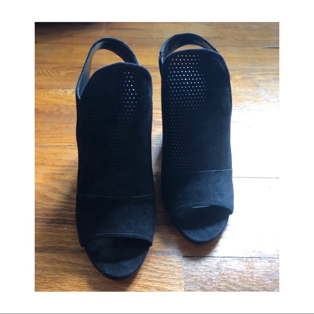 Via Spiga Suede booties